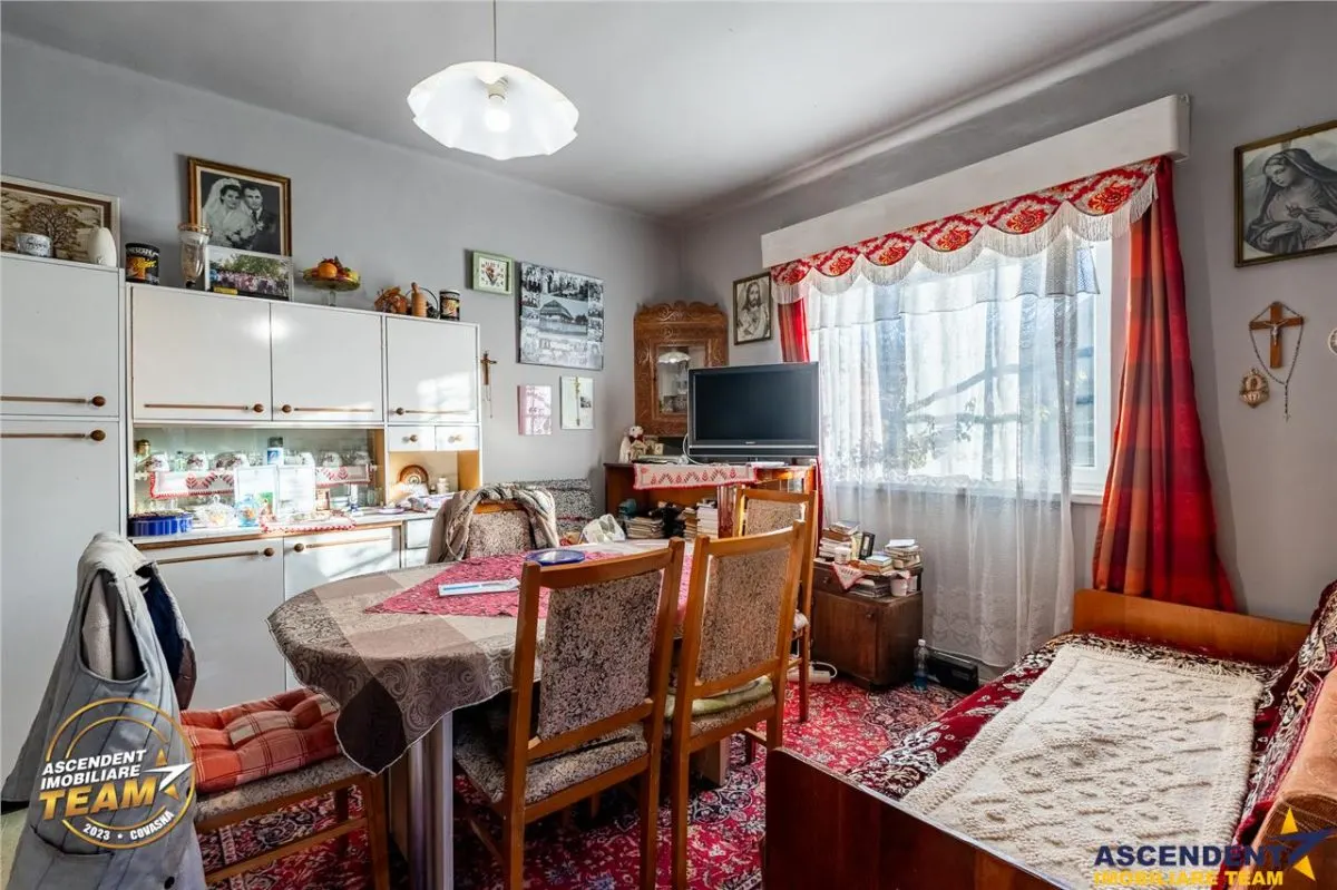 Casa de locuit in Martanus cu 660mp teren roditor,  Covasna - foto 4