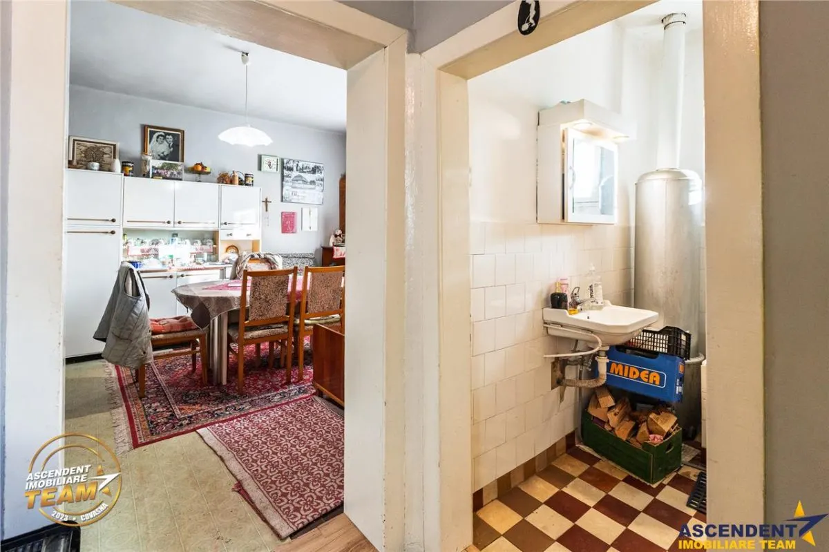 Casa de locuit in Martanus cu 660mp teren roditor,  Covasna - foto 6