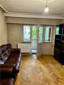 Ocazie - Apartament 3 camere zona Targu Cucu - foto 2