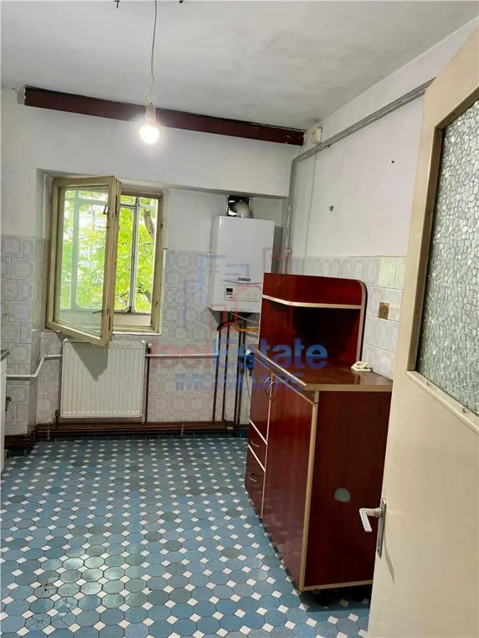 Ocazie - Apartament 3 camere zona Targu Cucu - foto 5