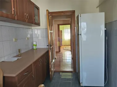 VIDEO! Mobilat - Utilat 3 camere, 83 mp,Buzaului, B.uri, etaj 4 - Braila