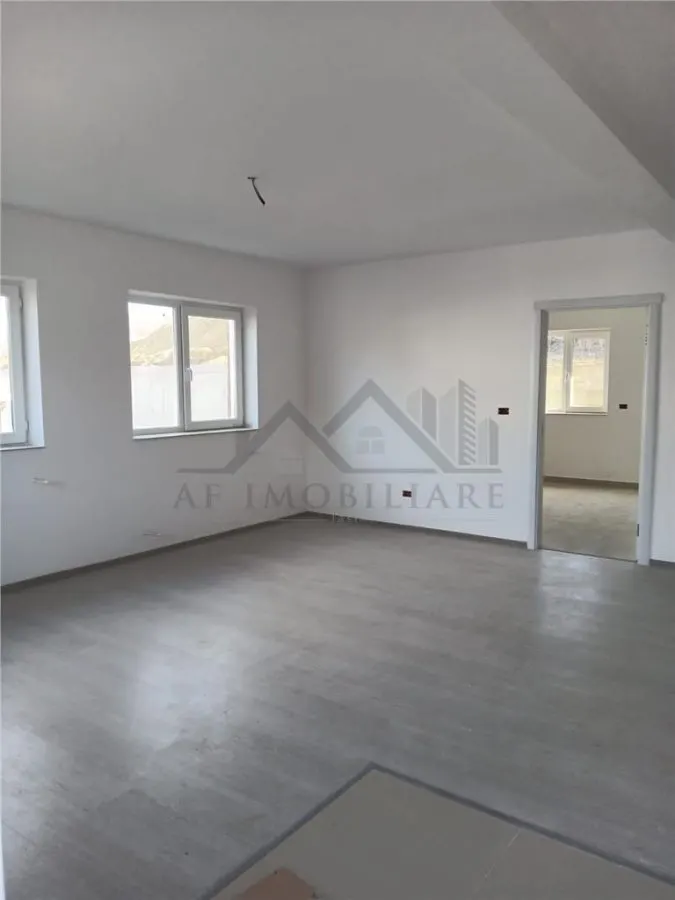 Zona Visani, vila noua, P+1 tip duplex, su-100mp t-200mp toate utilitatile - foto 11