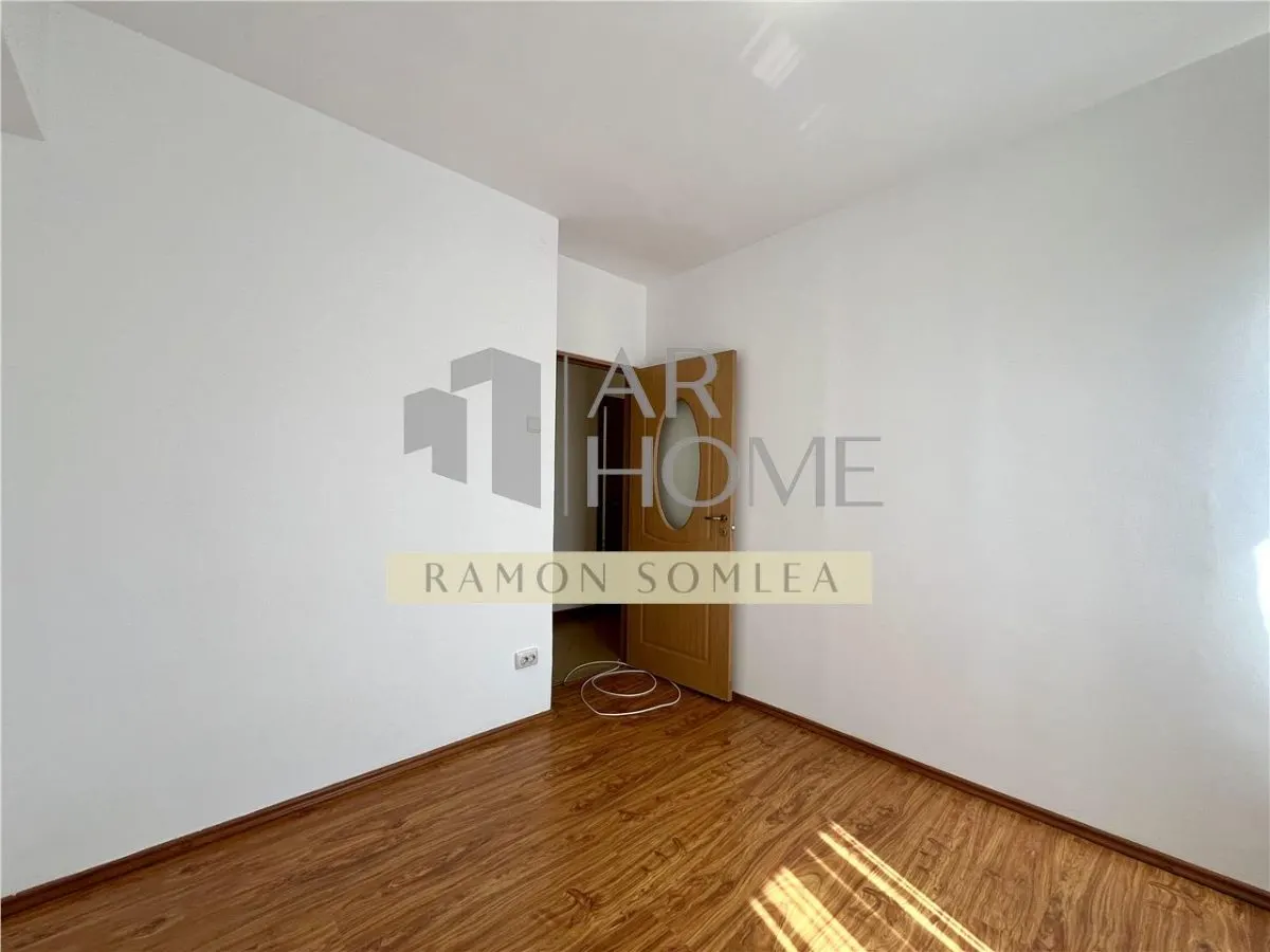 Apartament 3 camere, decomandat, ultracentral, Ploiesti - foto 4