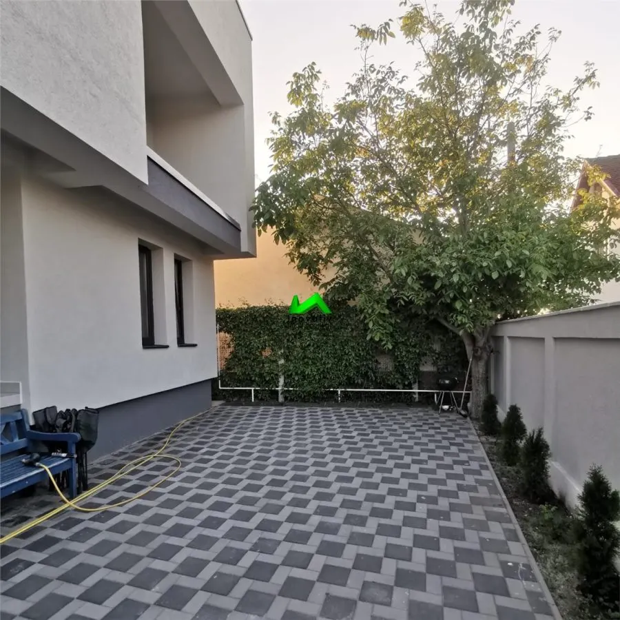 Casa individuala de vanzare 7 camere Sibiu Selimbar - foto 13
