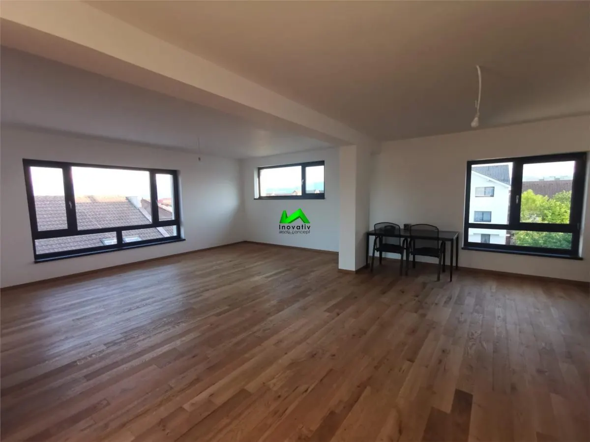 Casa individuala de vanzare 7 camere Sibiu Selimbar - foto 7