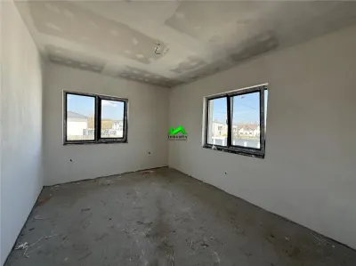 Casa de vanzare 4 camere 420mp teren Sibiu Selimbar - foto 4