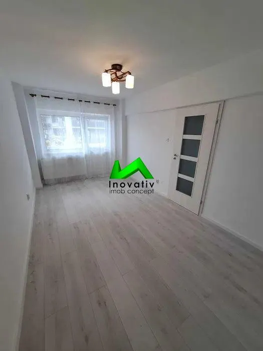 Apartament de vanzare 2 camere parcare Sibiu Rahovei - foto 2