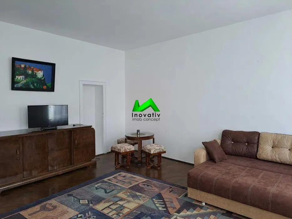 Apartament spatios de inchiriat 2 camere Sibiu Piata Mica - foto 2
