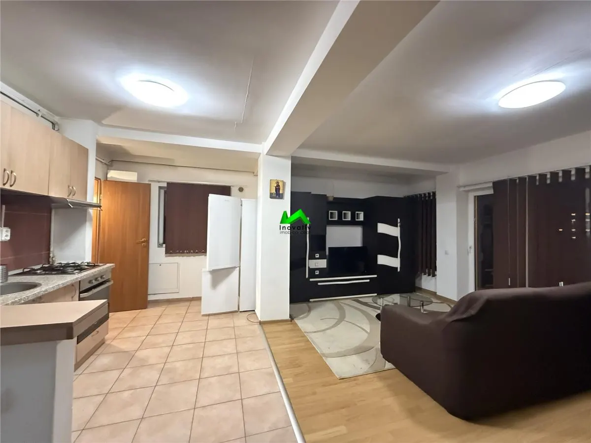 Apartament de vanzare 3 camere Sibiu Central - foto 1