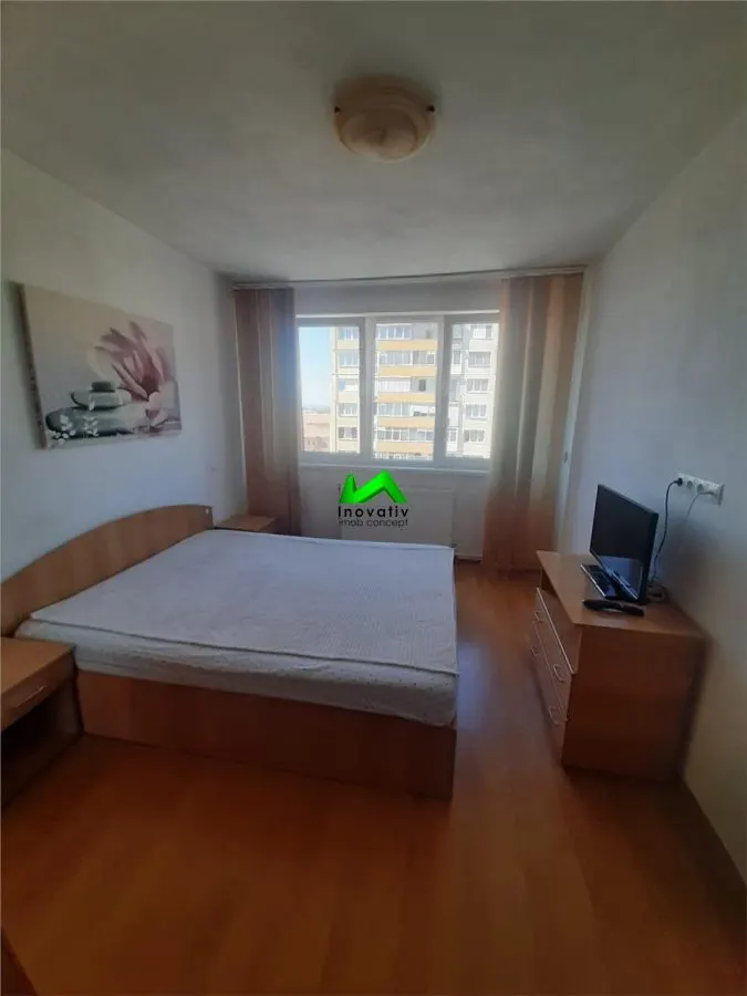 Apartament de vanzare 3 camere pivniță Sibiu Mihai Viteazul - foto 7