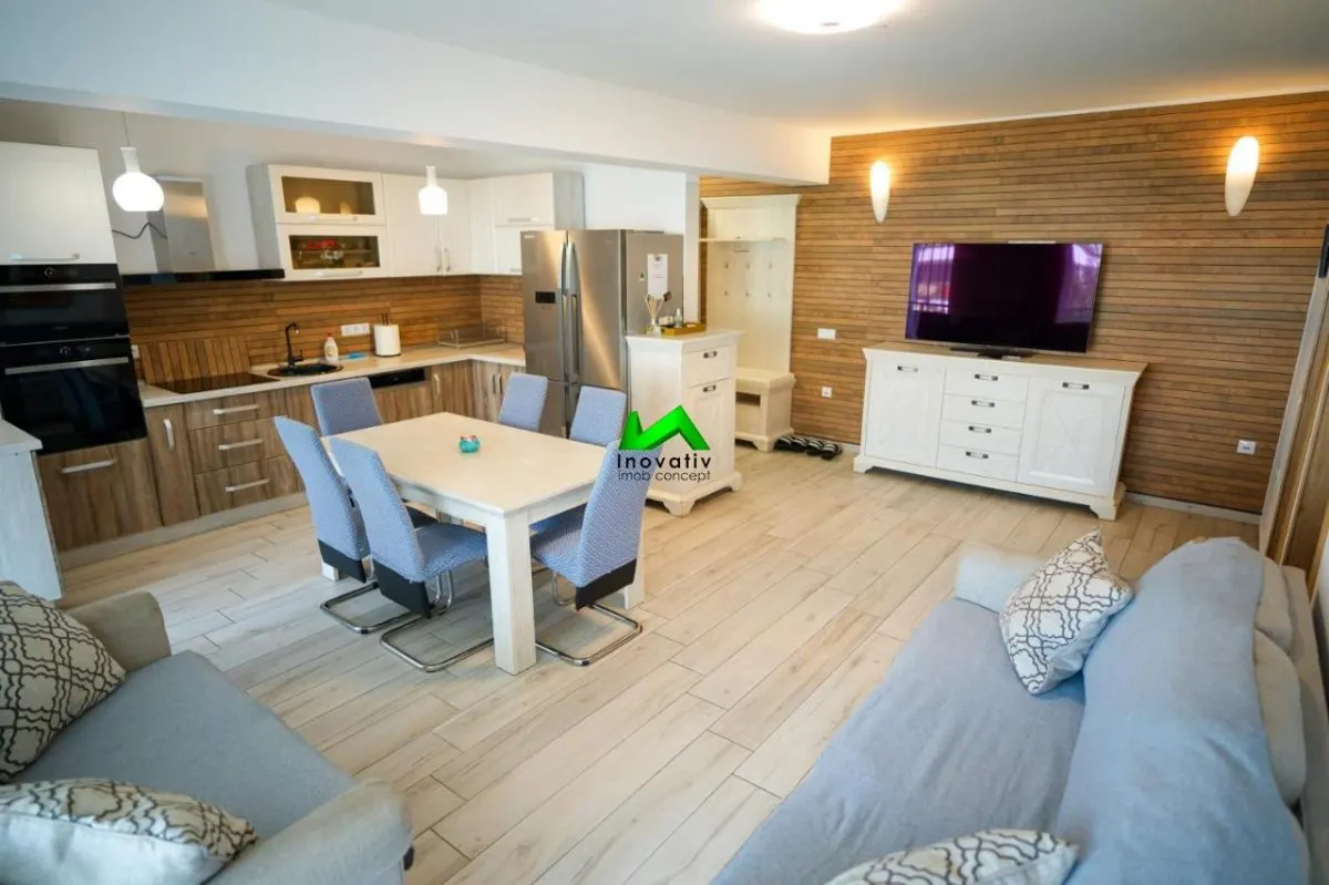 Apartament de vanzare 3 camere 2 bai Sibiu Liviu Ciulei - foto 1