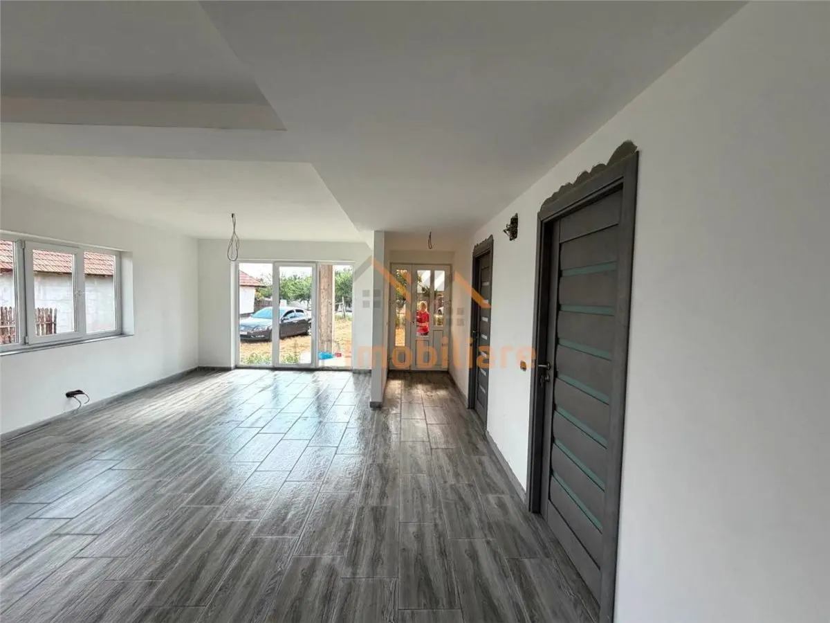 CASA CU ETAJ | TEREN 1439 MP | ZONA INAND | BIHOR - foto 3