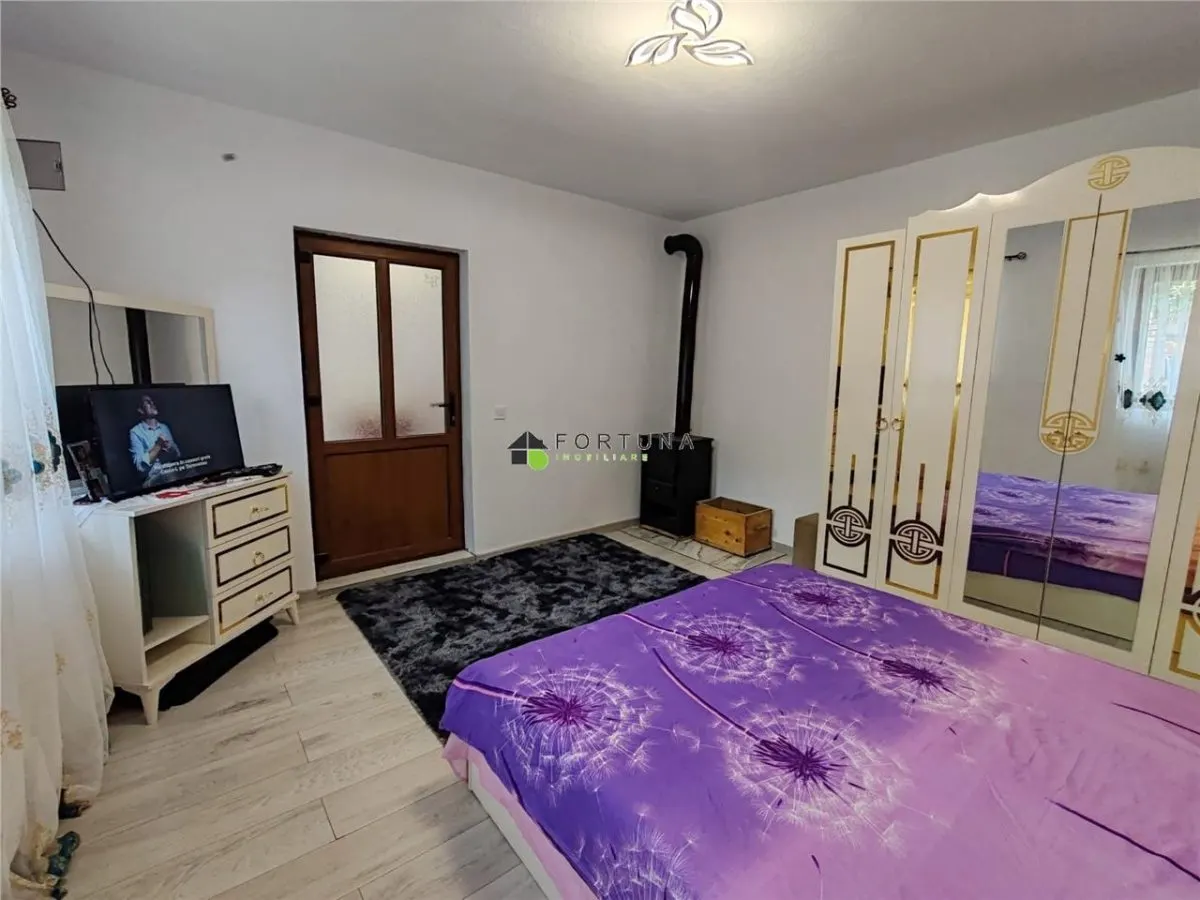 Casa Zizin , 221 mp teren , renovata - foto 9