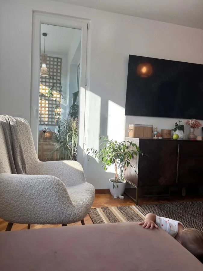 Apartament 3 camere - 62 mp -  Central | Podu-Roș - parcare inclusă în preț - 650â‚¬ - foto 4