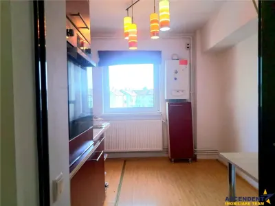 Apartament generos 3 camere de inchiriat, in zona apreciabila, Nicolae Iorga, Sf. Gheorghe - foto 2
