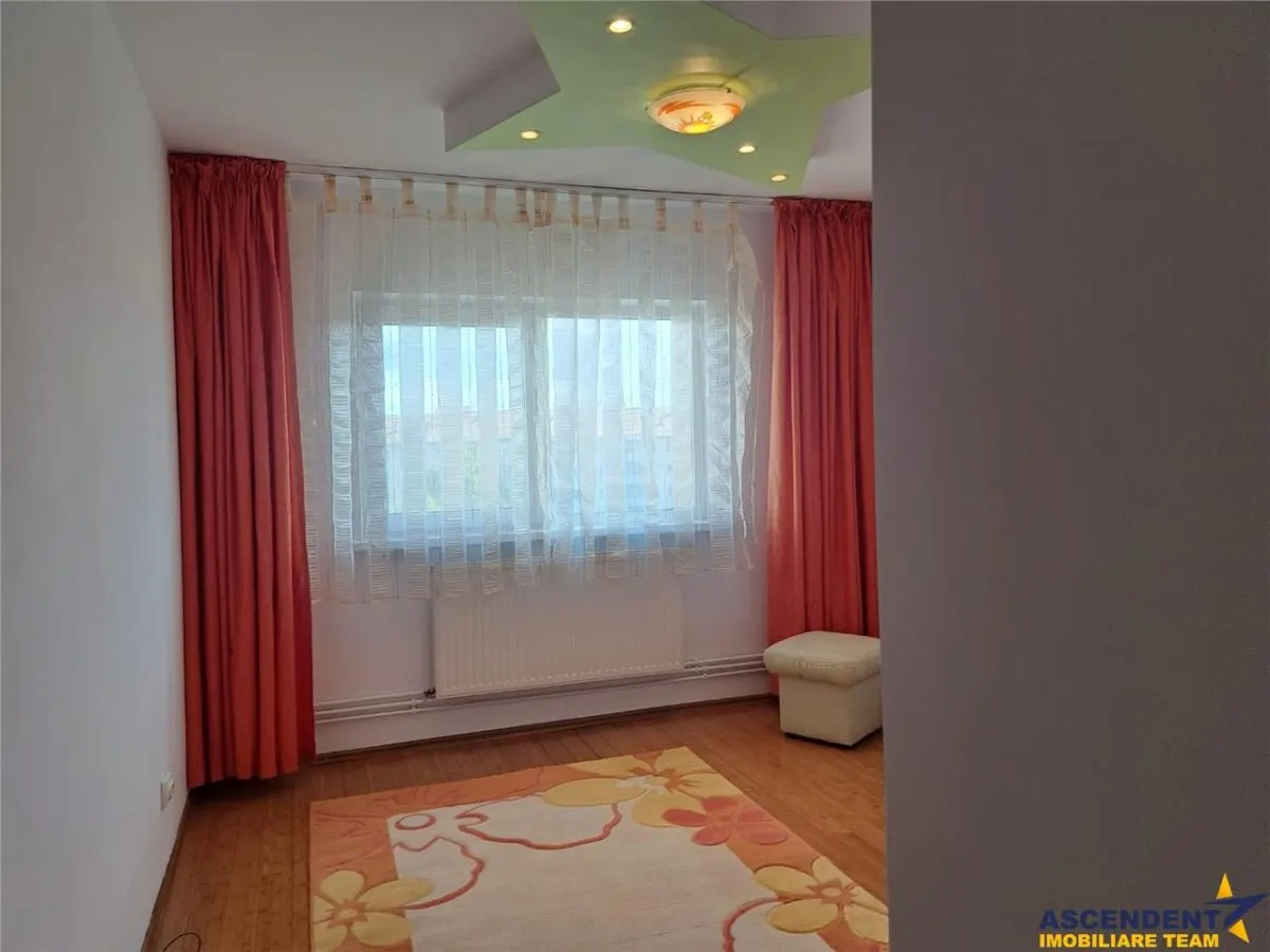 Apartament generos 3 camere de inchiriat, in zona apreciabila, Nicolae Iorga, Sf. Gheorghe - foto 14