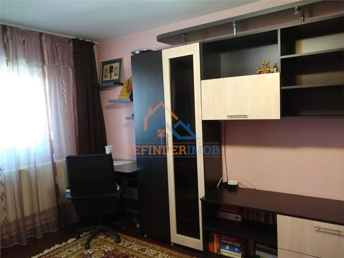 Apartament de vanzare cu 2 camere, Sebastian,53mp - foto 2