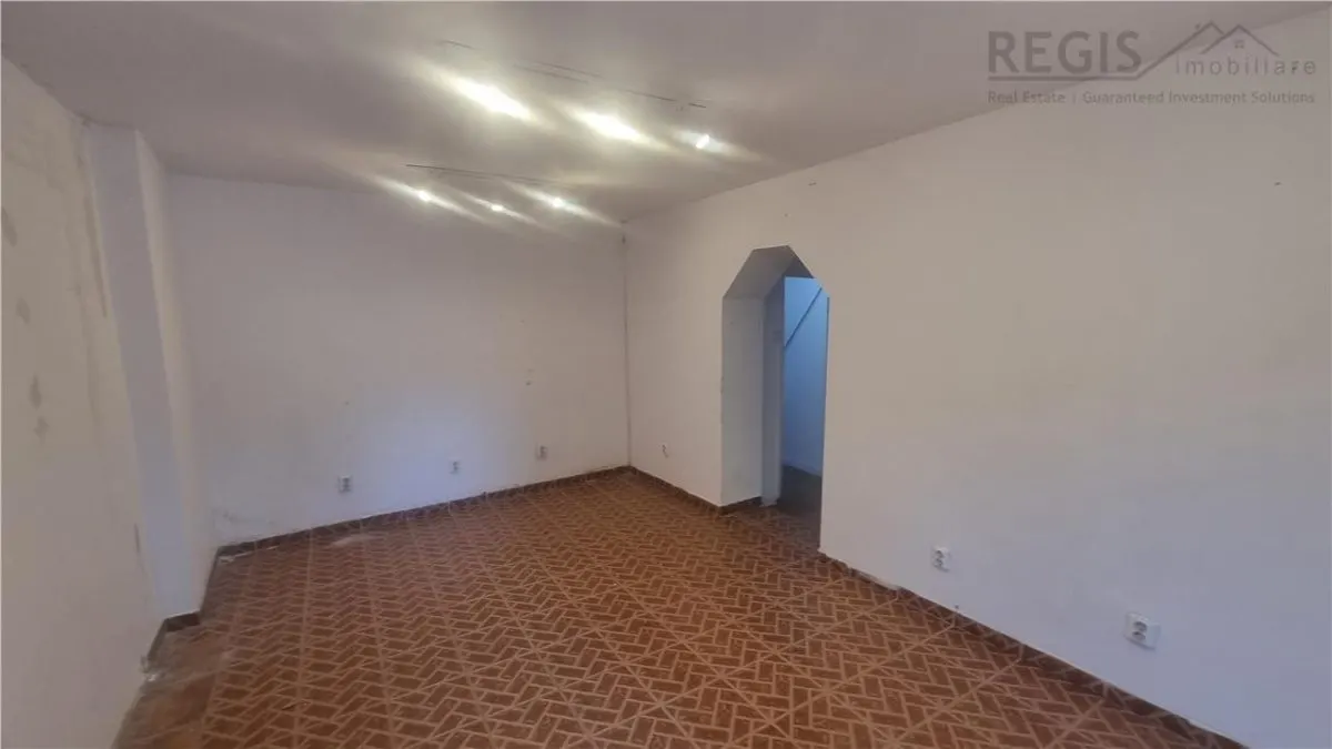 Spatiu comercial individual cu vad in zona strazii Iuliu Maniu - foto 7