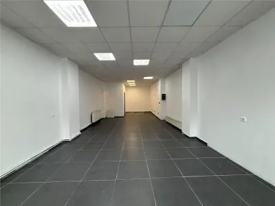 Spatiu  comercial de inchiriat strada Victoriei - foto 2