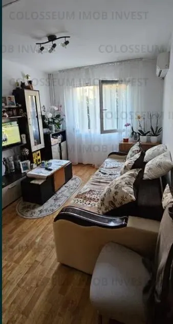Apartament 3 camere | Semidecomandat | Zona Florilor - foto 1