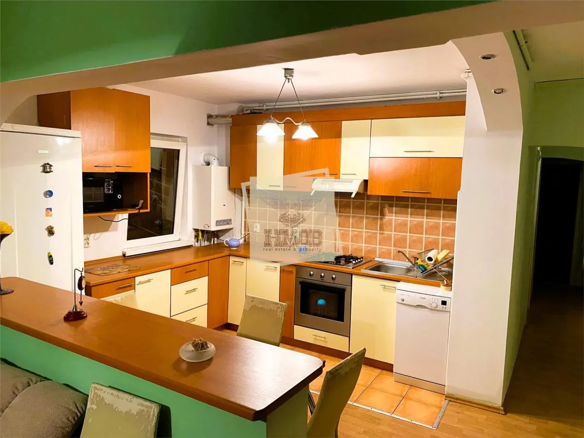 Apartament 4 camere decomandat 2 bai | balcon zona Mihai Viteazu - foto 6