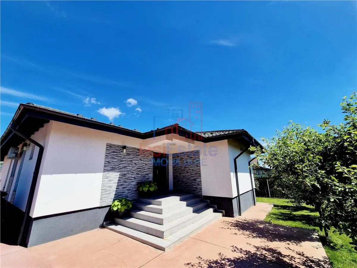 Casa individuala de vanzare in Aroneanu - foto 1