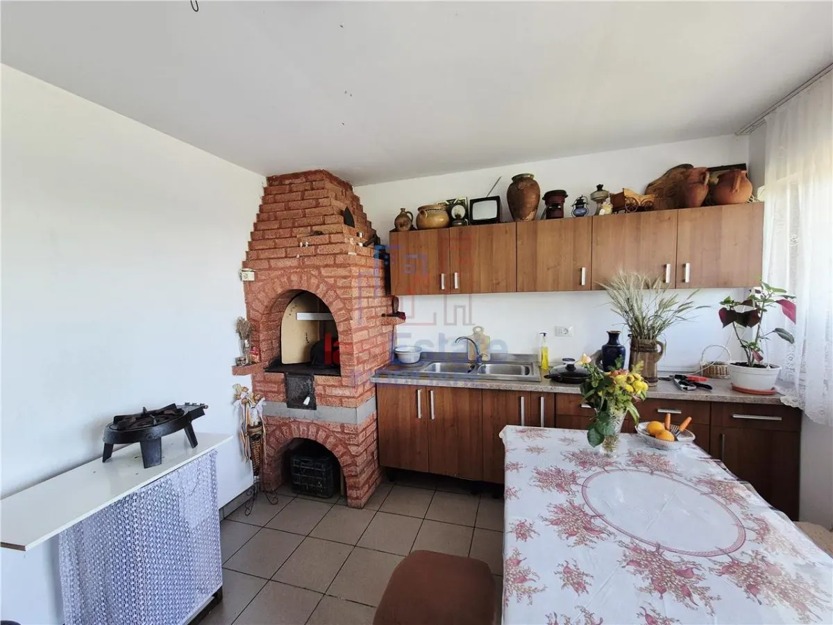 Casa individuala de vanzare in Aroneanu - foto 11