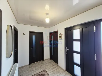 Casa individuala de vanzare in Aroneanu - foto 12