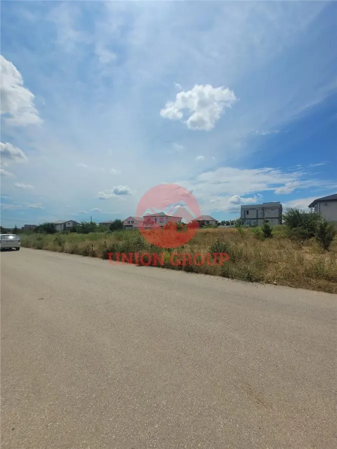 Teren Intravilan Lazu, 500mp, Pozitionare Excelenta Deschidere la 2 Strazi - foto 1
