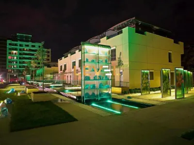 [VIDEO] 2-Room Apartment For Rent with Amazing Lake Views in Emerald Residence - foto 20