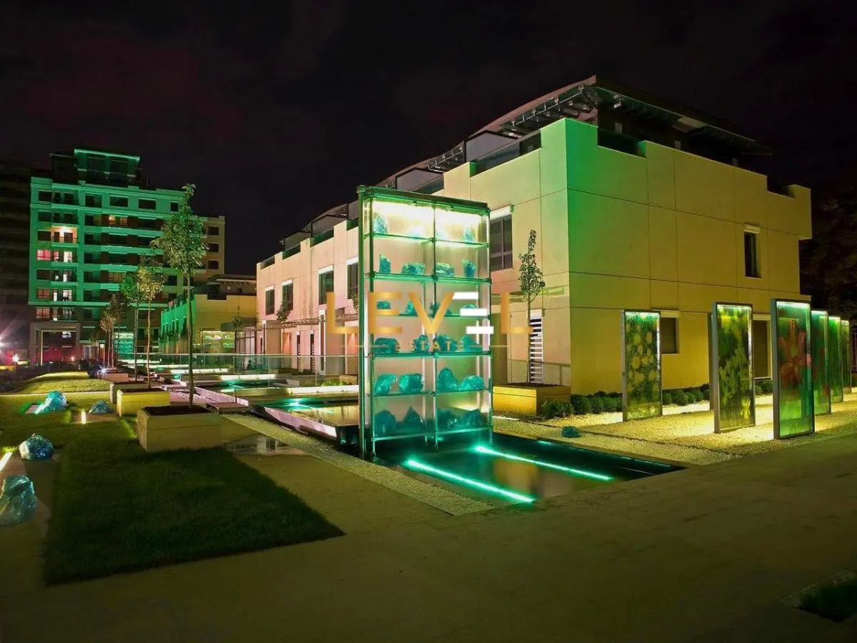 [VIDEO] 2-Room Apartment For Rent with Amazing Lake Views in Emerald Residence - foto 20
