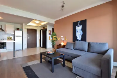 [VIDEO] 2-Room Apartment For Rent with Amazing Lake Views in Emerald Residence - foto 6