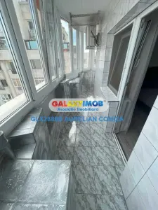 Apartament 3 camere Piata Muncii renovat complet/2bai/parcare/AC - foto 2