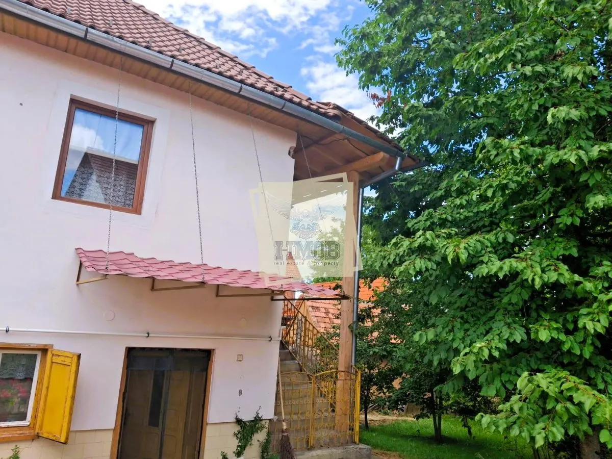 Casa Individuala 3 camere cu garaj si 506 Teren in Rasinari Comision 0 - foto 1