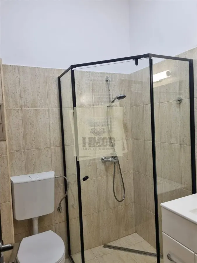 Apartament cu 3 camere 2 bai si parcare privata pe Doamna Stanca - foto 8