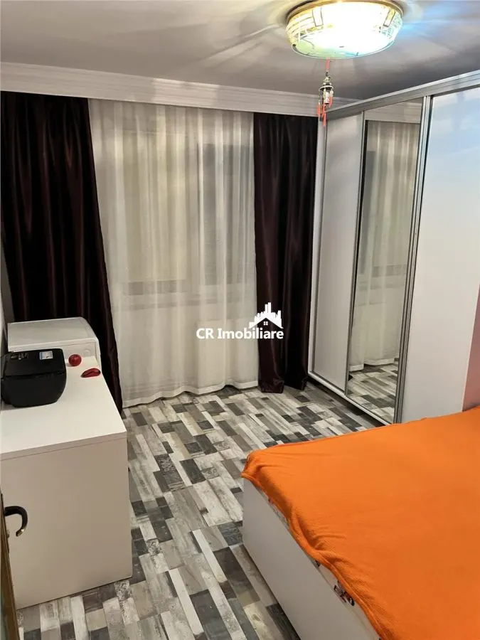 Apartament 3 camere Dristor cu Centrala Proprie - foto 1