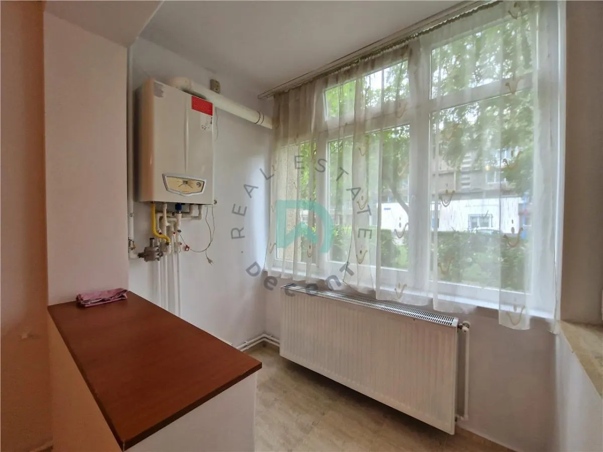 Garsoniera, renovata, Tractorul, Brasov - foto 11
