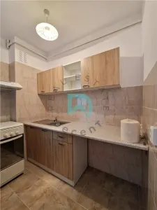 Garsoniera, renovata, Tractorul, Brasov - foto 3