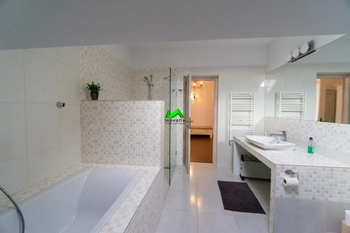 Penthouse de inchiriat 3 camere terasa Sibiu Dumbravii Sub Arini - foto 12
