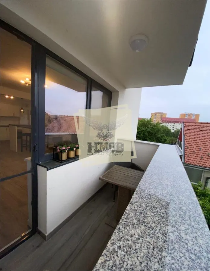 Apartament de lux 70 mpu balcon si parcare privata zona Selimbar - foto 8