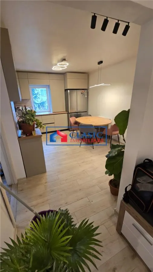 Vanzare apartament 3 camere decomandate modern zona Piata Zorilor - foto 2