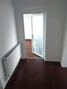 SPATIOS! Apartament 3 Camere, zona catedrala 82 mp - foto 8