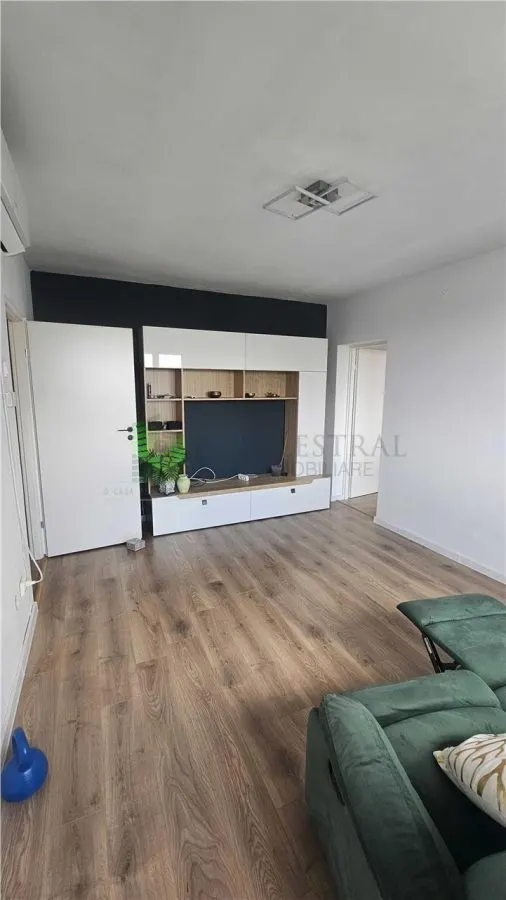 Apartament 4 camere Astra-piata,etajul 4,mobilat,137000 Euro - foto 1