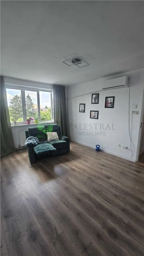 Apartament 4 camere Astra-piata,etajul 4,mobilat,137000 Euro - foto 3