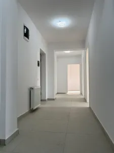 Apartament 3 camere Tractorul- Mosaic Residence , liber , 169500 Euro - foto 2