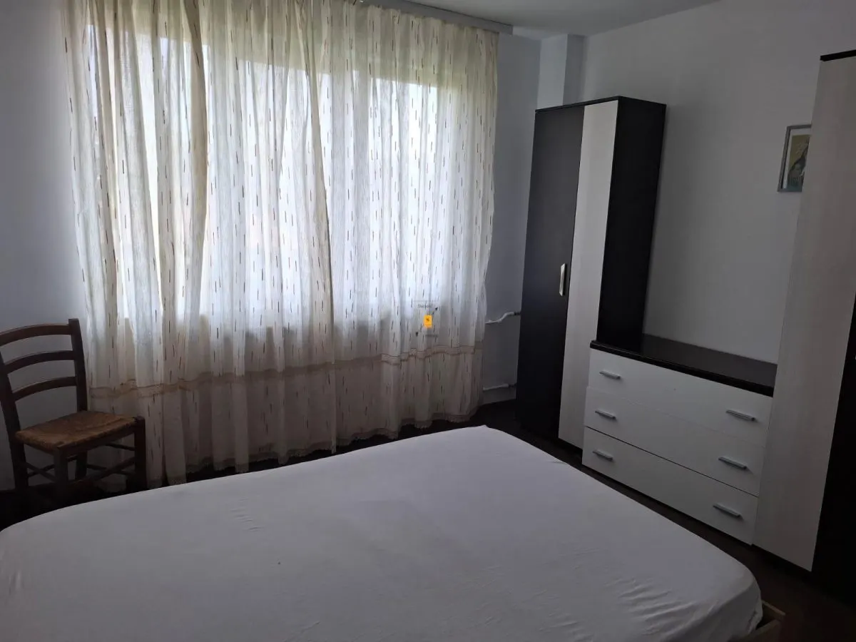 Inchiriere apartament  2 camere zona  Democratiei - foto 4