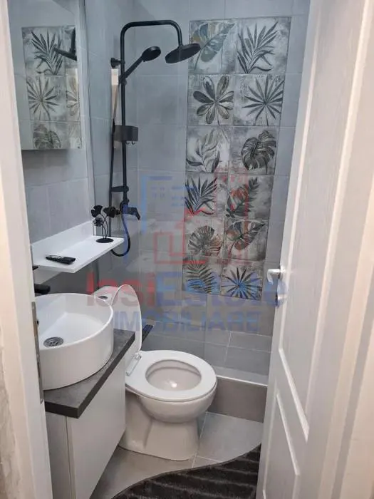 Garsoniera mobilata si utilata, etaj 2, centrala proprie - Galata - foto 7