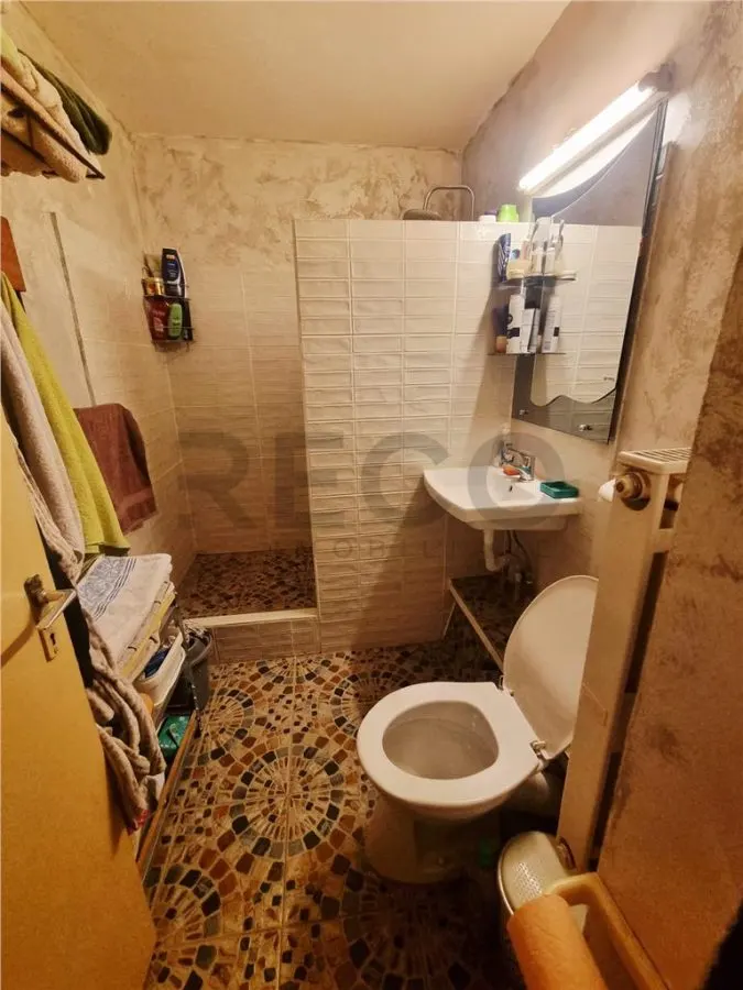 RECO Apartament  cu 3 camere decomadat Oradea-Calea Aradului - foto 13
