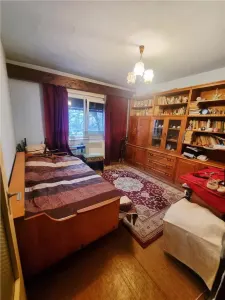 RECO Apartament  cu 3 camere decomadat Oradea-Calea Aradului - foto 9