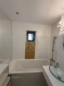 Centru Sf Lazar Palas 3 camere etaj 1 - foto 7
